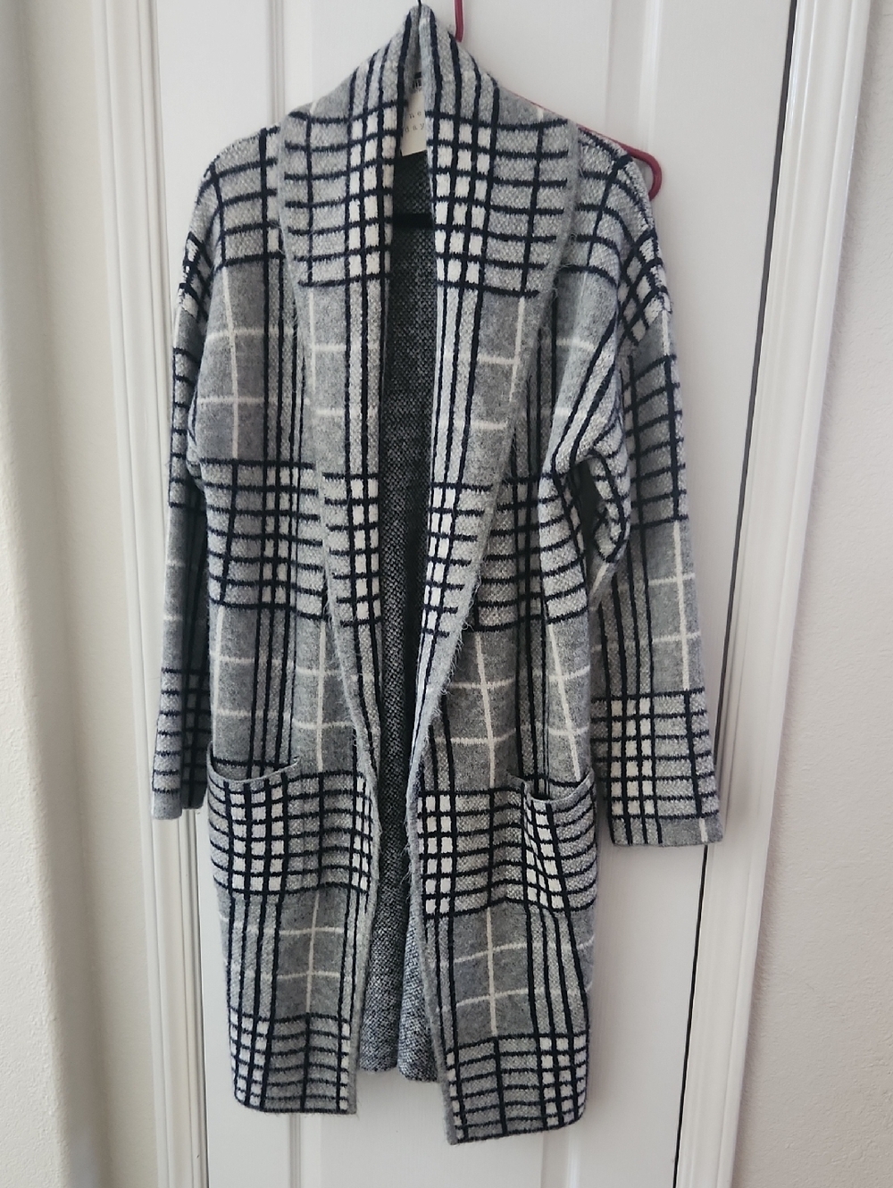 aโ new day Gray Plaid Open-Front Cardigan, Size Medium/large